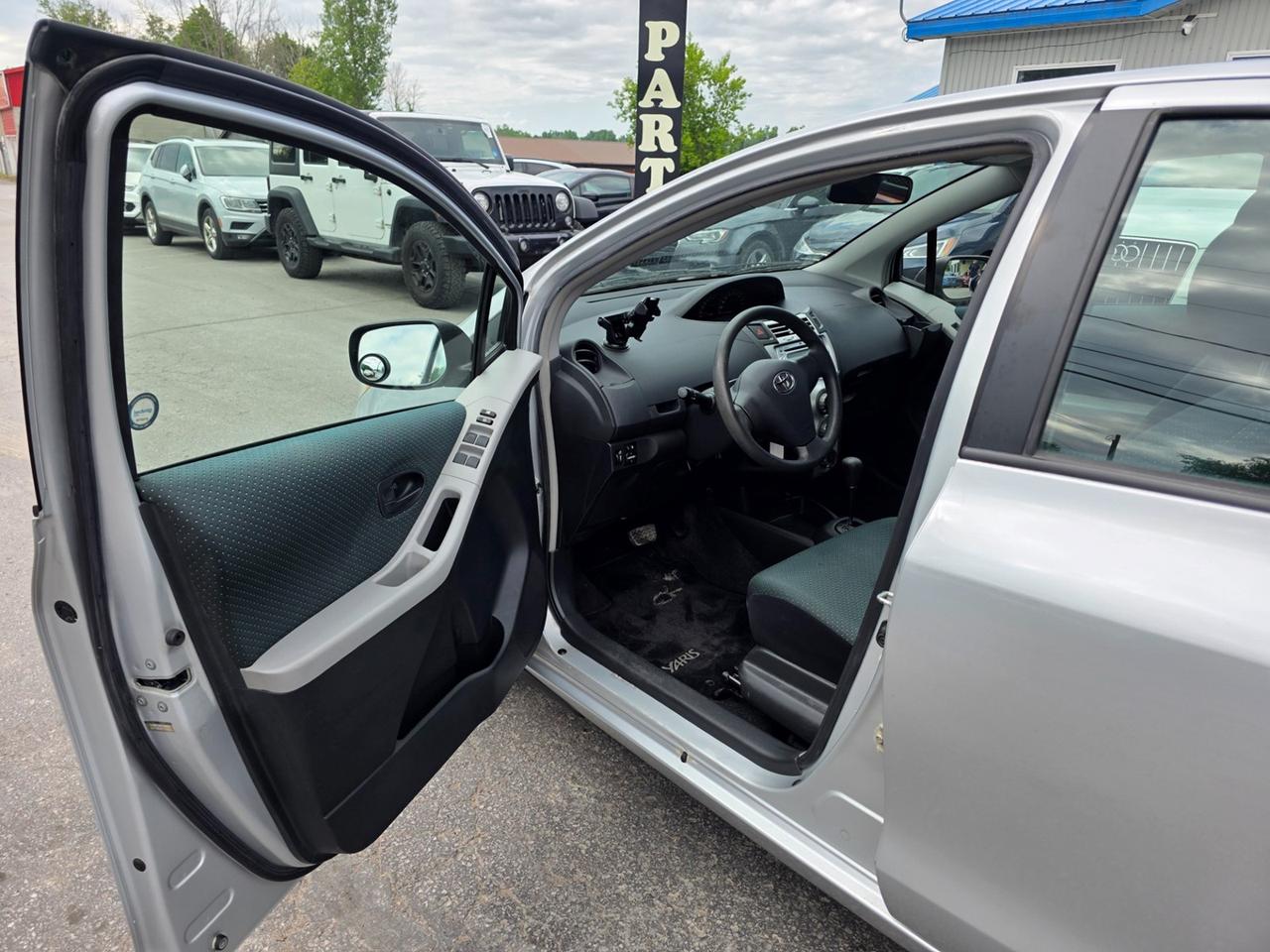 2007 Toyota Yaris S Photo