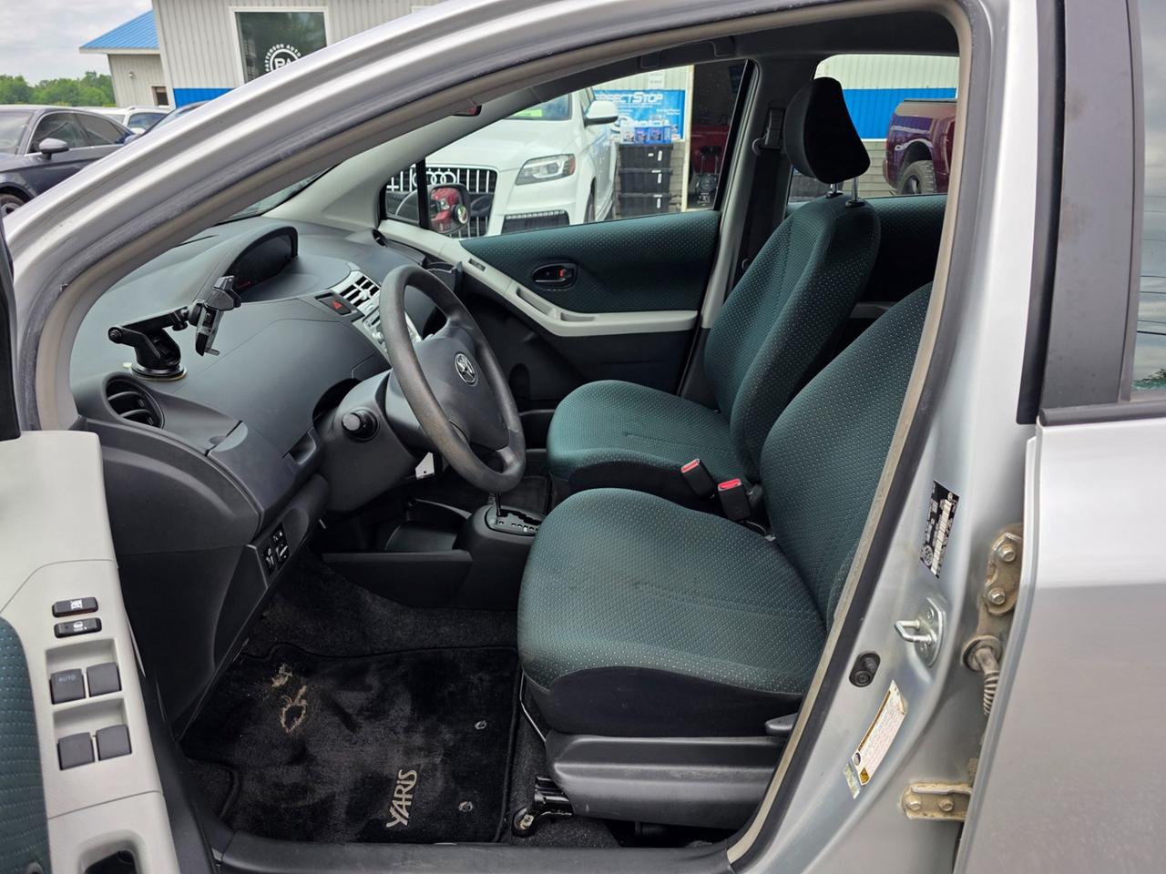 2007 Toyota Yaris S Photo