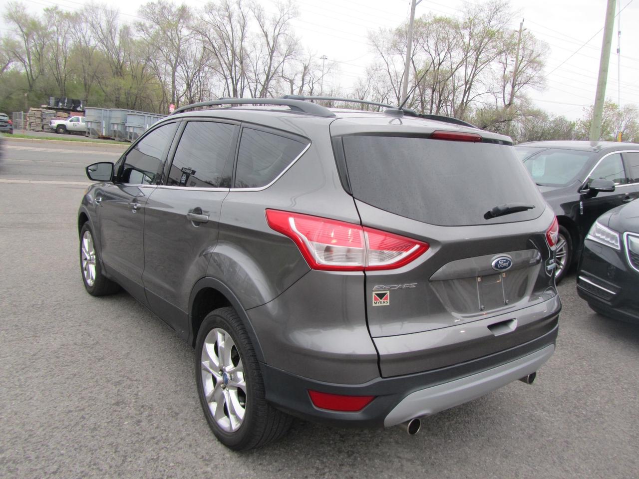 2013 Ford Escape FWD 4dr SE Photo2