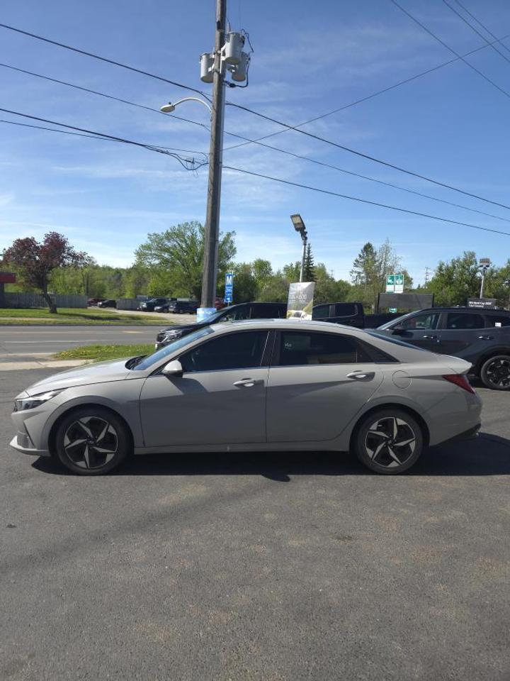 2021 Hyundai Elantra Ultimate IVT Photo