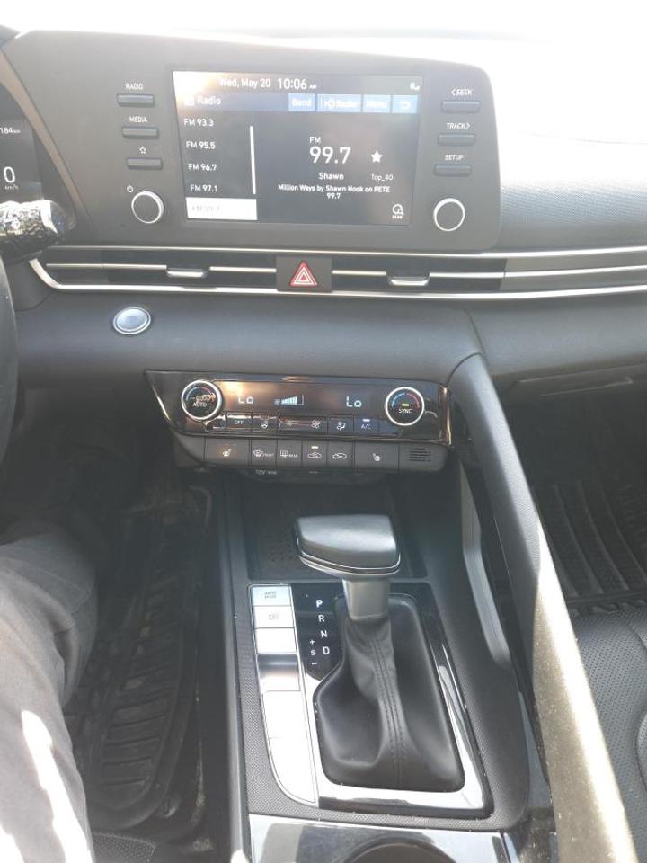 2021 Hyundai Elantra Ultimate IVT Photo