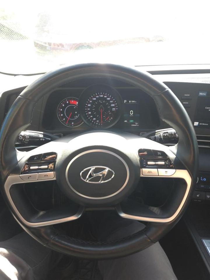 2021 Hyundai Elantra Ultimate IVT Photo