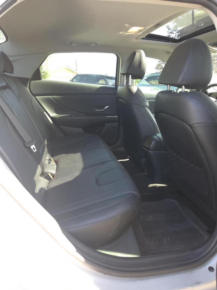 2021 Hyundai Elantra Ultimate IVT Photo