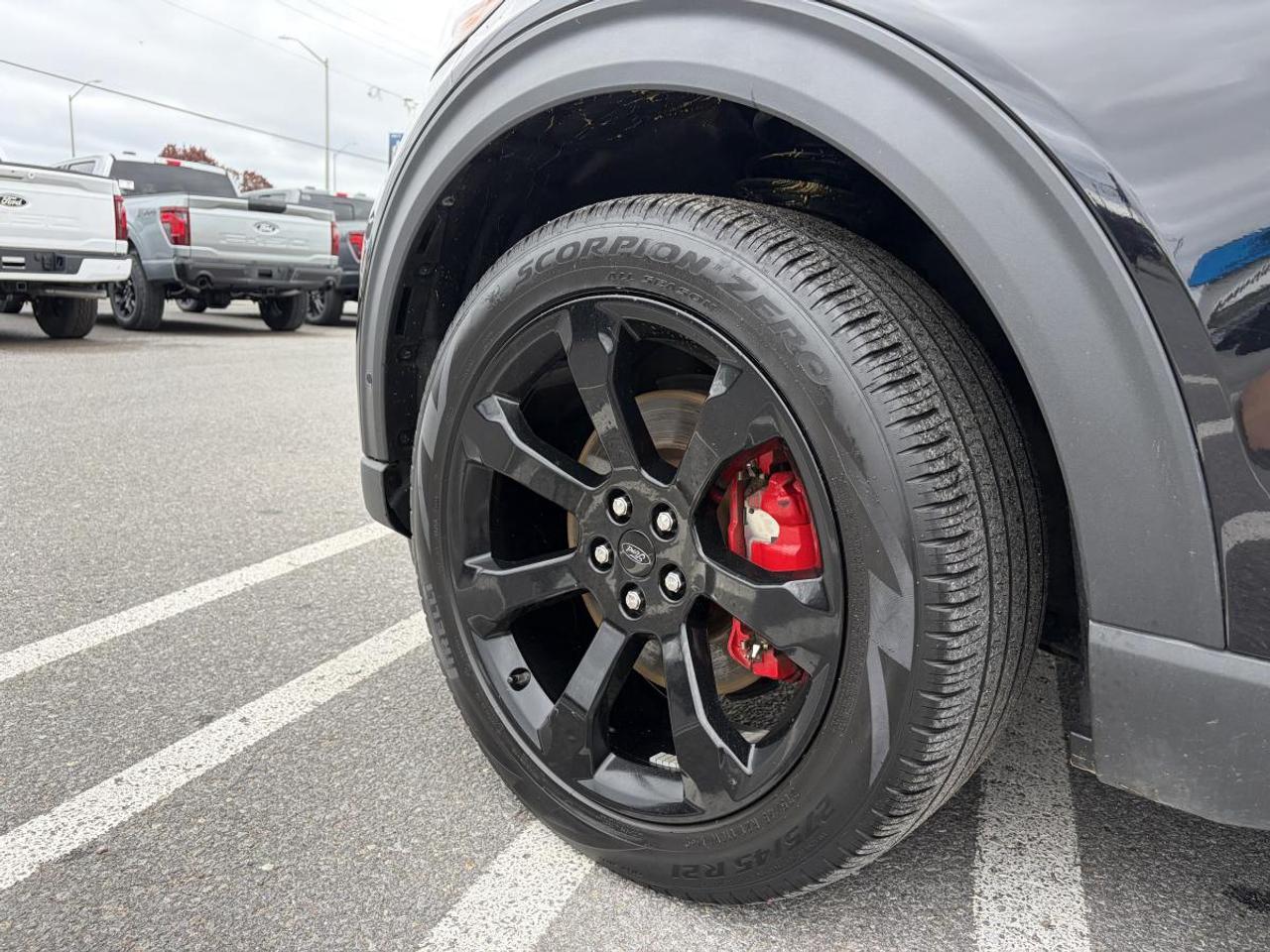 2022 Ford Explorer ST Photo