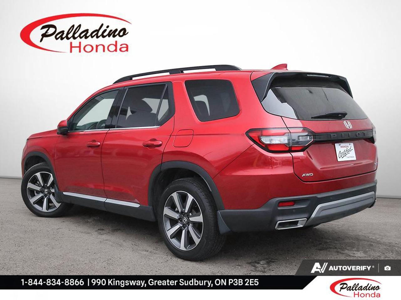2024 Honda Pilot Touring Photo3