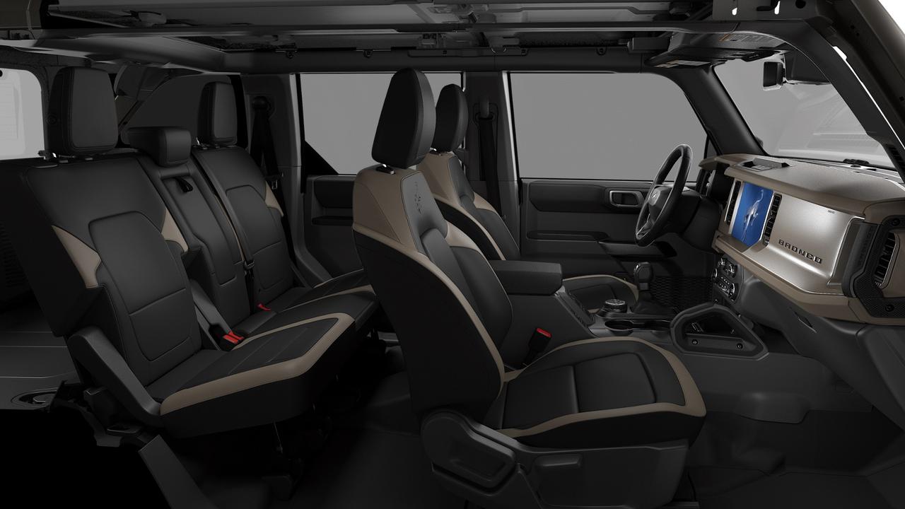 2026 Ford Bronco Outer Banks Photo