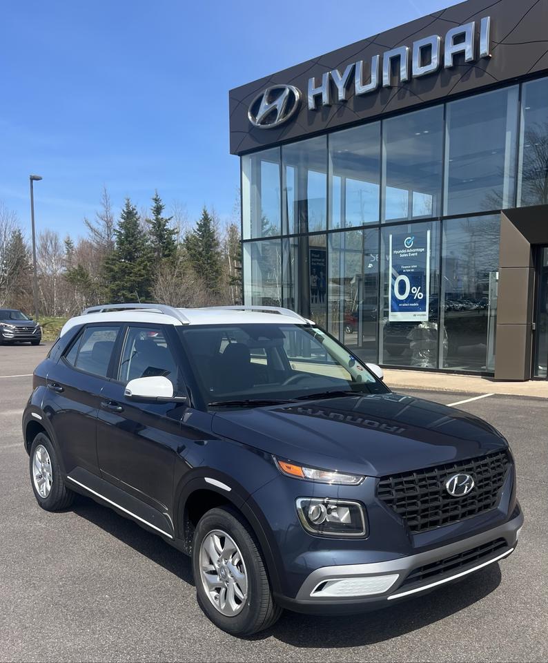 2026 Hyundai Venue Preferred TWO-TONE TWO-TONE