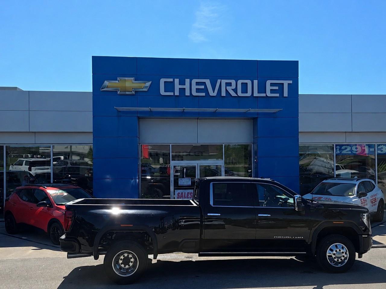 2026 GMC Sierra 3500 HD 4WD Crew Cab Long Box Denali Ultimate Photo