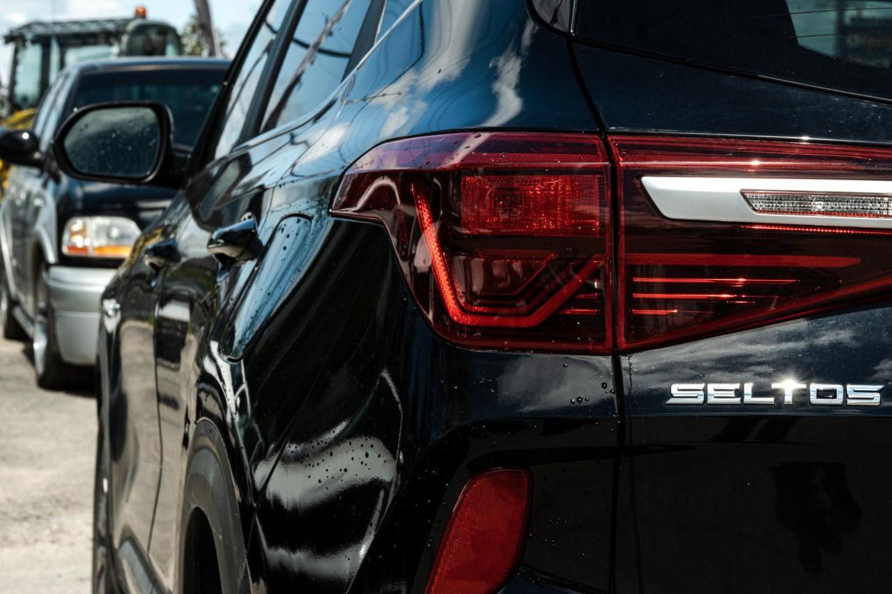 2021 Kia Seltos EX AWD Photo
