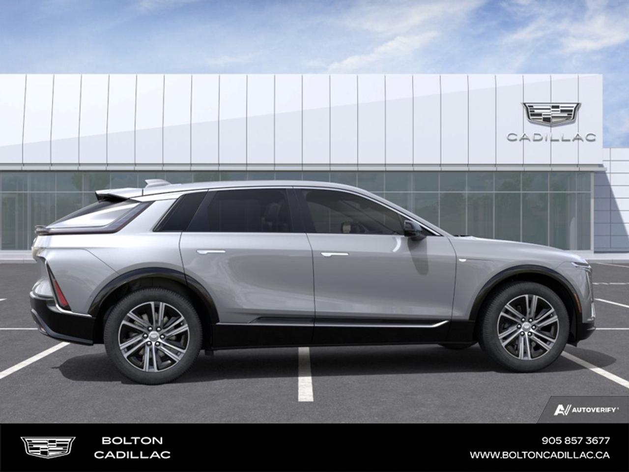 2026 Cadillac LYRIQ Luxury GM Company Car! Photo4
