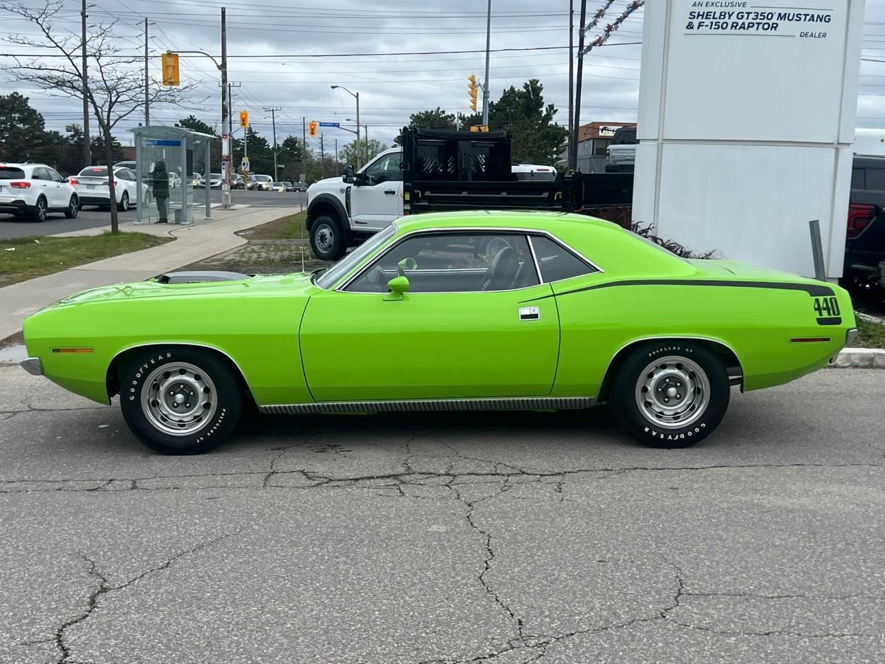 1970 Plymouth Cuda | 440-6pack Cubic Inch V8 | 4 Speed Manual | Photo3