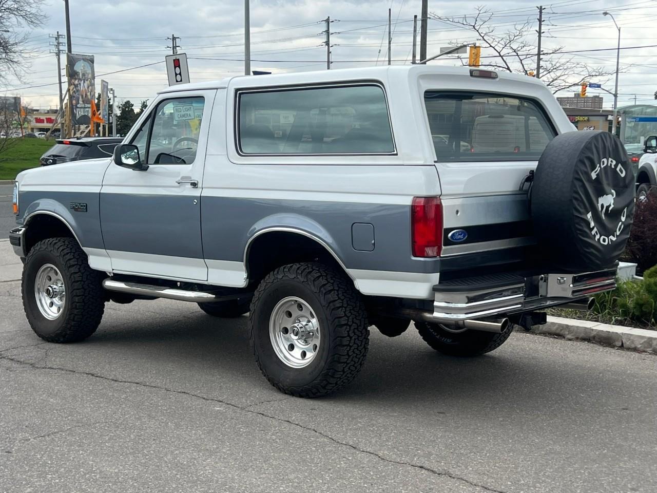 1993 Ford Bronco XLT | 408ci | 4 Lift | 4X4 | Photo4