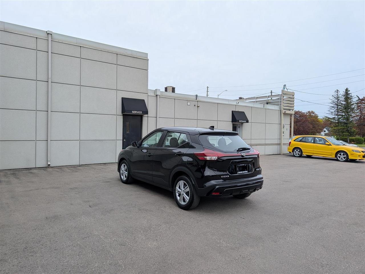 2024 Nissan Kicks S - REVERSE CAM - TECH FEATS Photo
