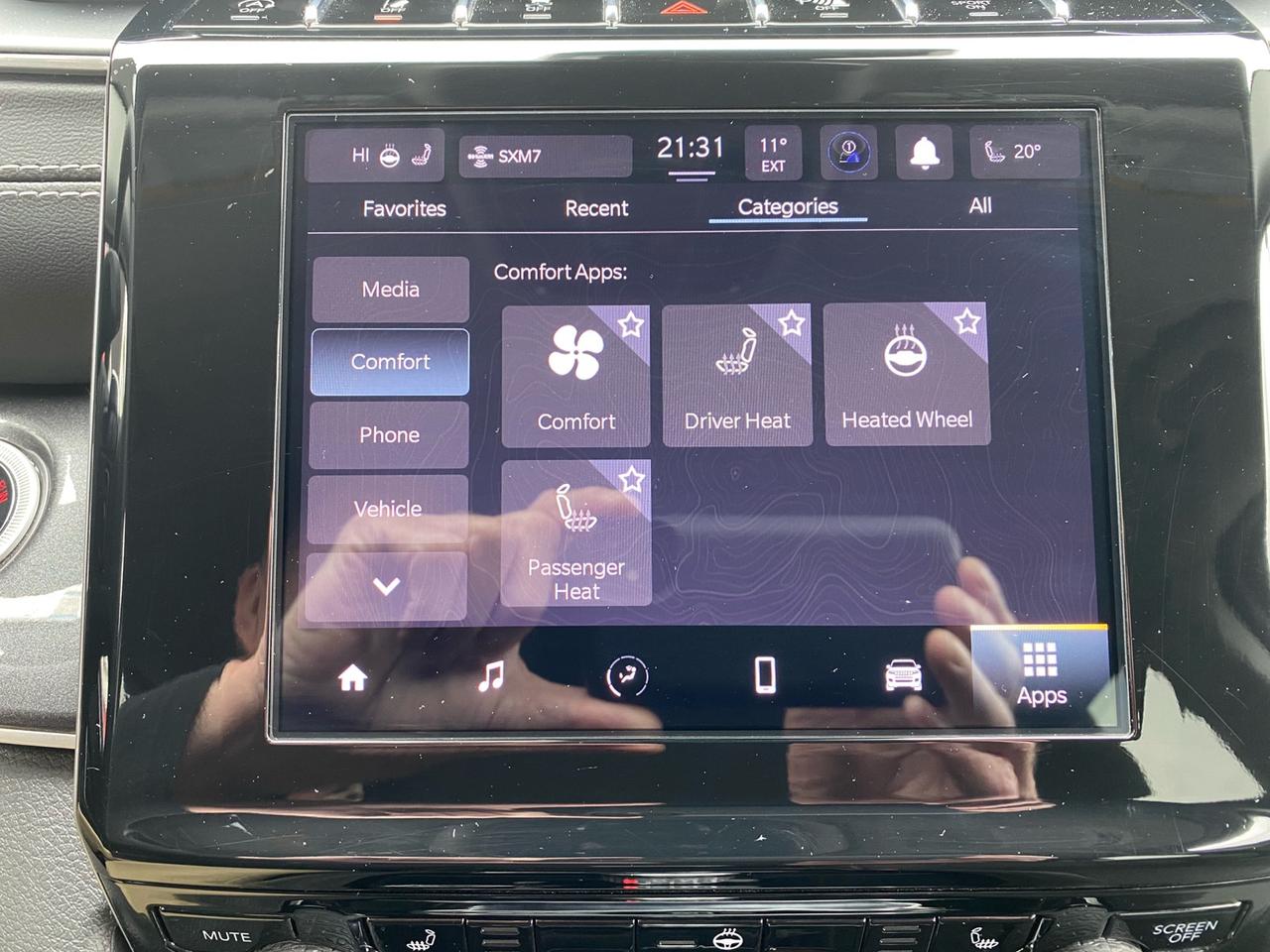 2023 Jeep Grand Cherokee Laredo 4WD | Power Rear Lift-Gate | Apple CarPlay | Android Auto Photo
