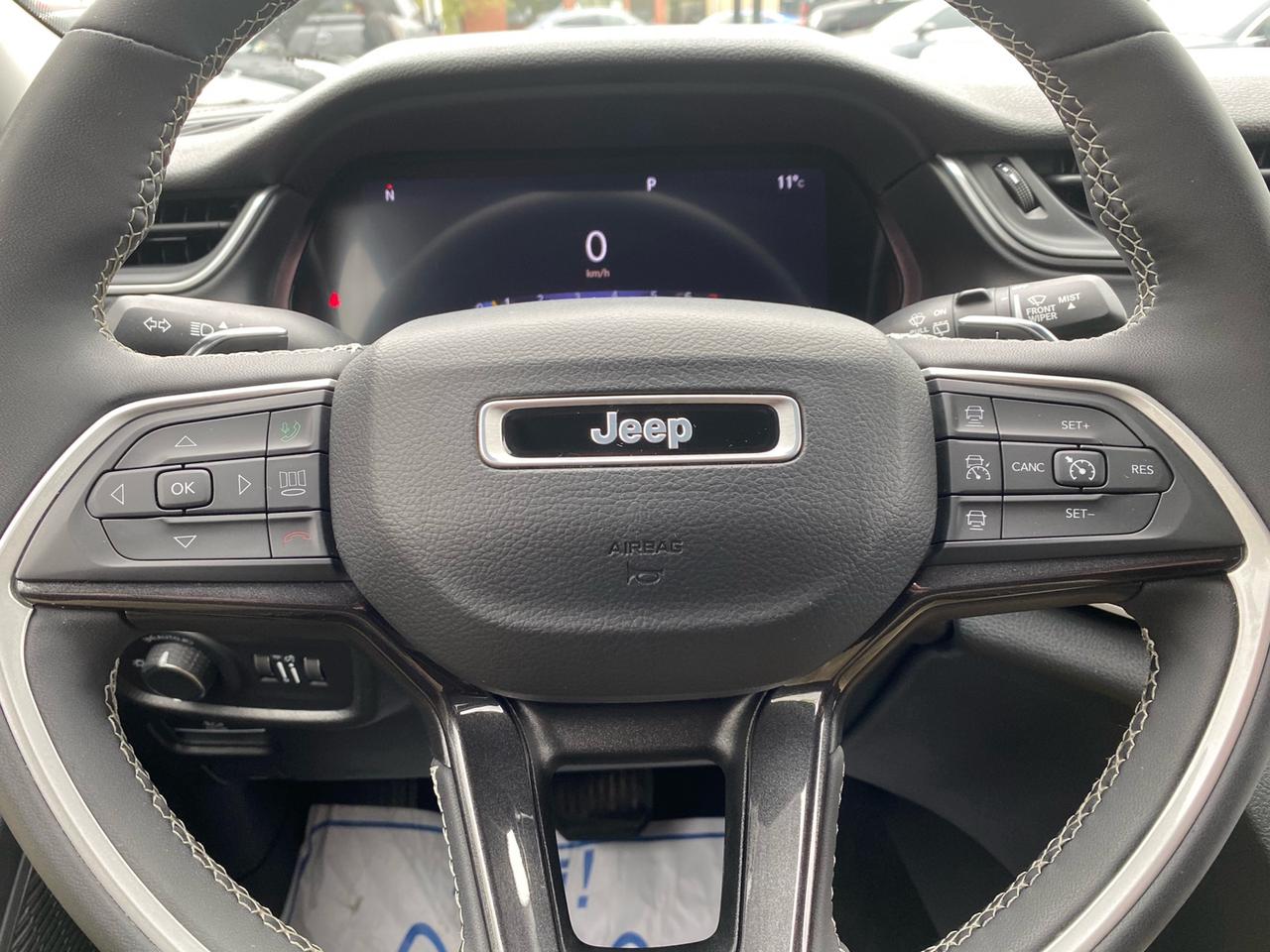2023 Jeep Grand Cherokee Laredo 4WD | Power Rear Lift-Gate | Apple CarPlay | Android Auto Photo