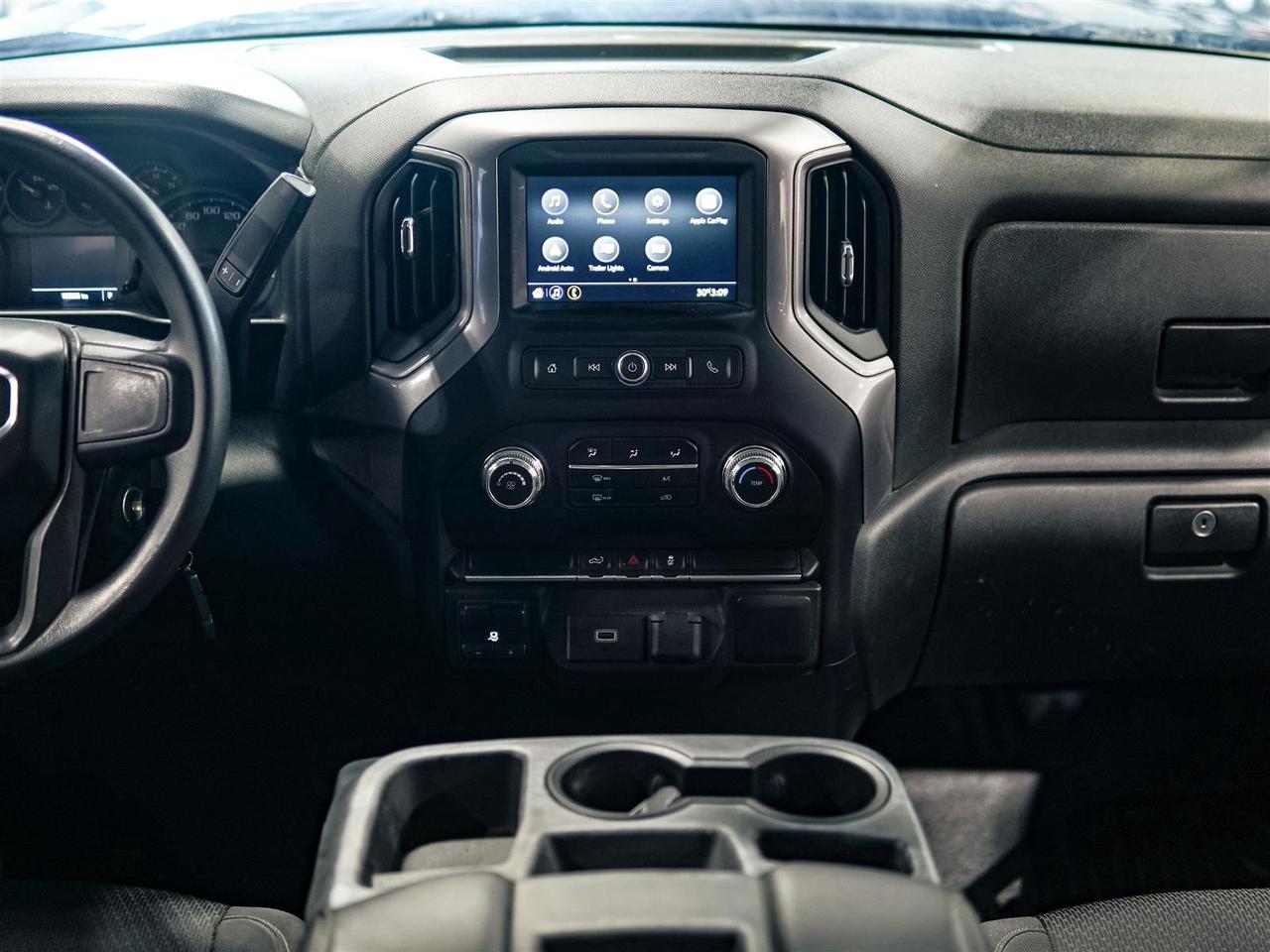 2020 GMC Sierra 1500 CREW CAB | SLE 5.3L V8 4X4 | NO ACCIDENTS Photo