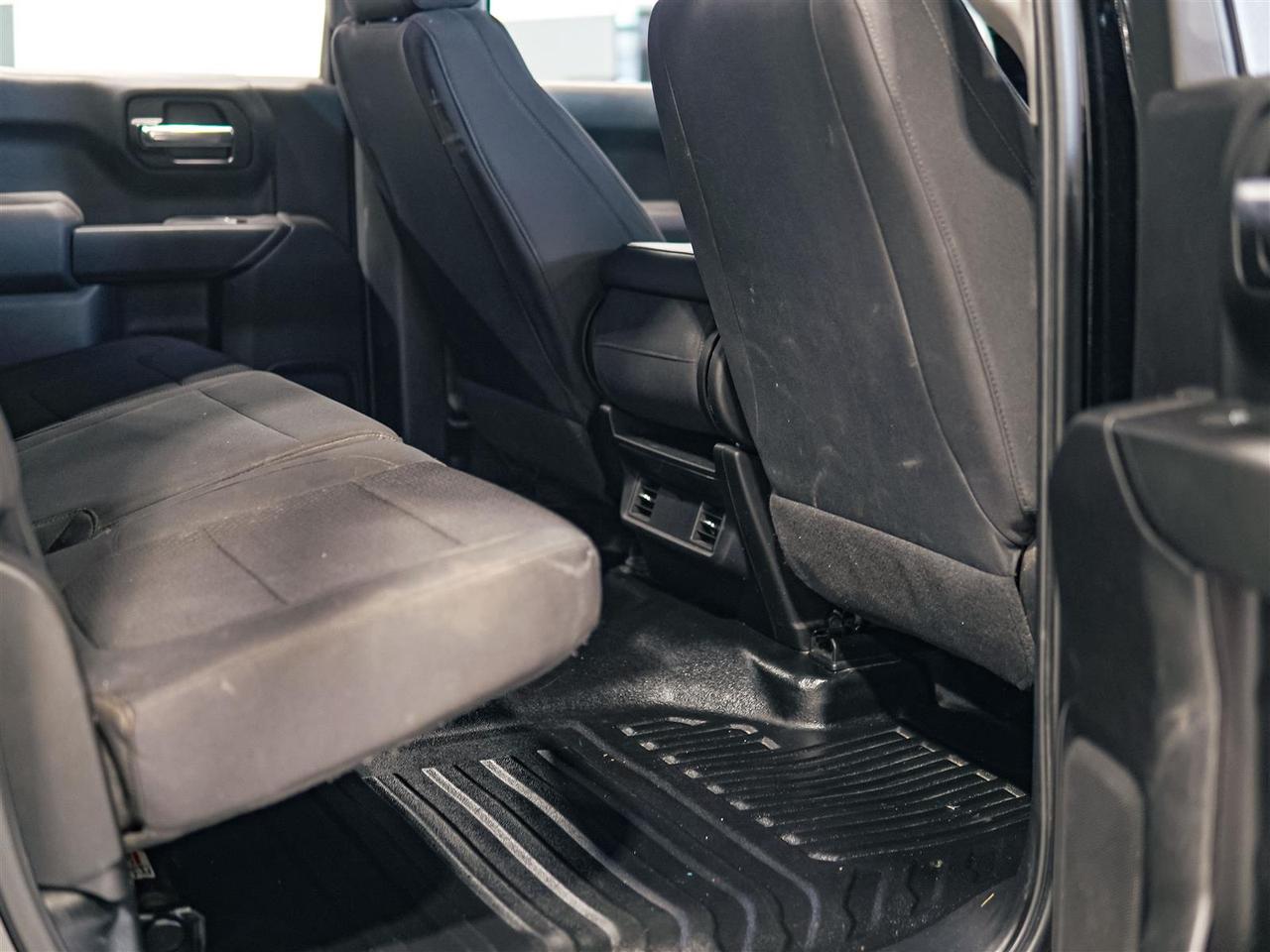 2020 GMC Sierra 1500 CREW CAB | SLE 5.3L V8 4X4 | NO ACCIDENTS Photo