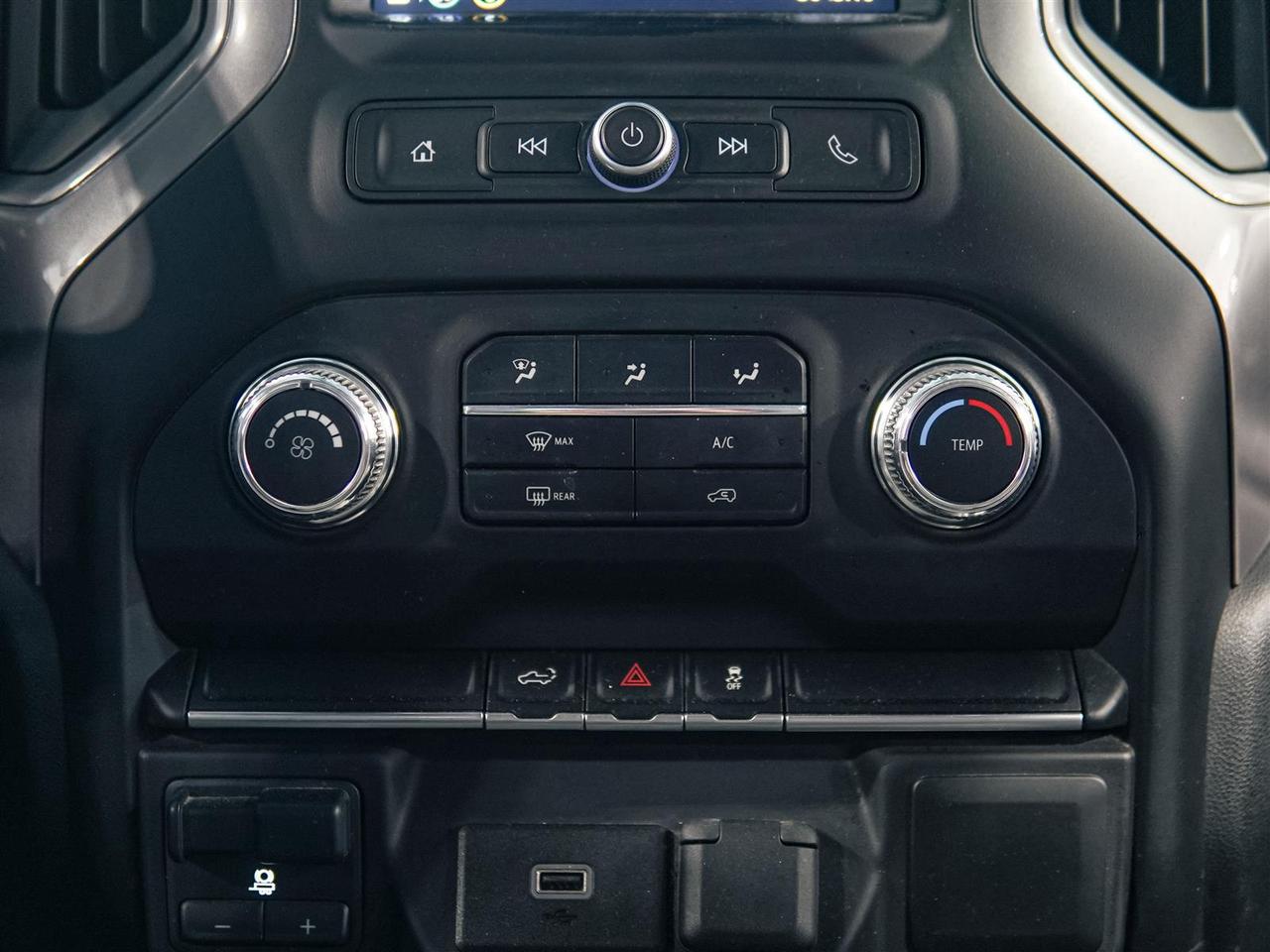 2020 GMC Sierra 1500 CREW CAB | SLE 5.3L V8 4X4 | NO ACCIDENTS Photo