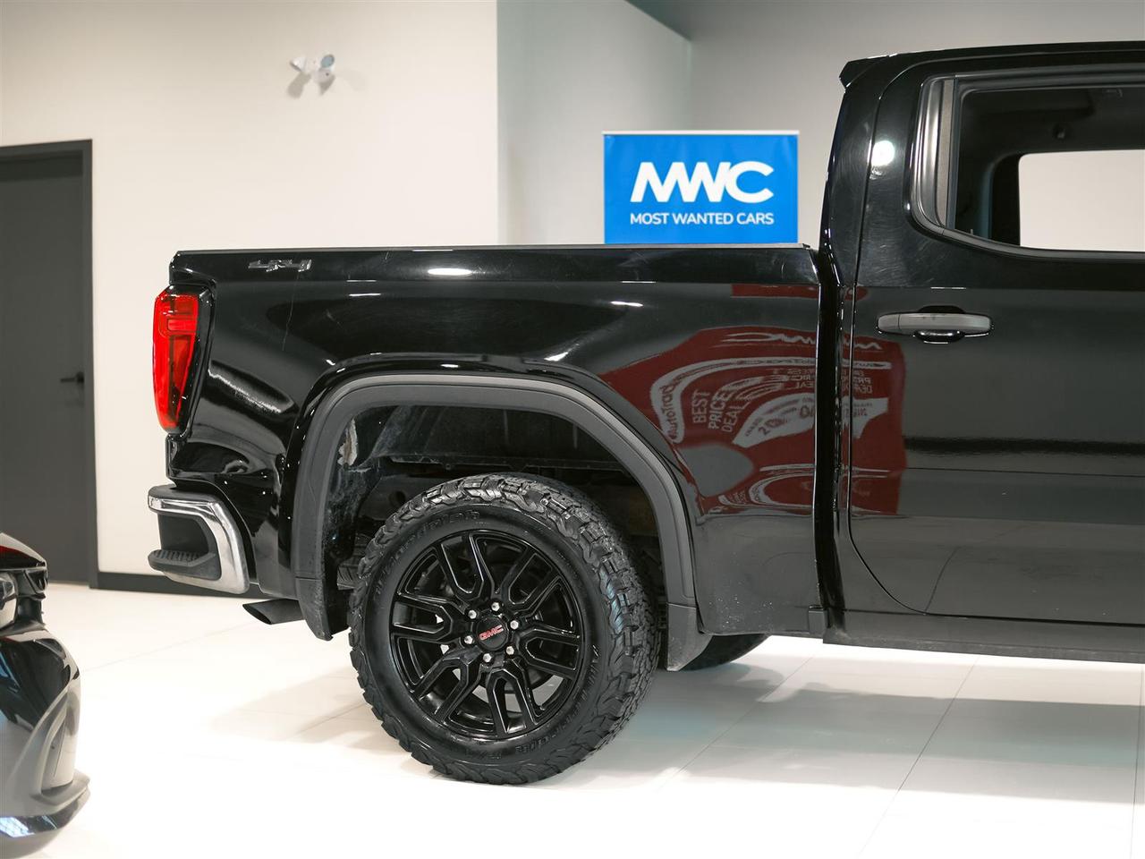 2020 GMC Sierra 1500 CREW CAB | SLE 5.3L V8 4X4 | NO ACCIDENTS Photo