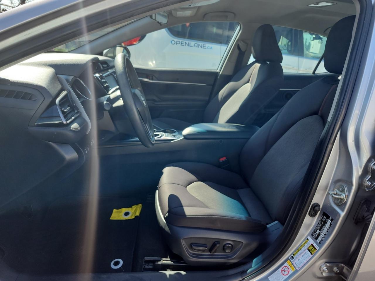 2019 Toyota Camry HYBRID HYBRID LE | NO ACCIDENTS | ALLOYS Photo