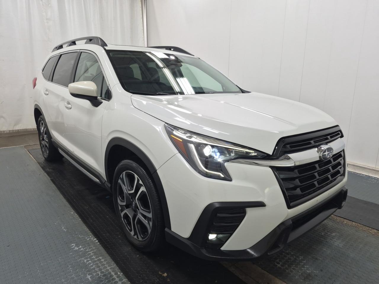 2024 Subaru ASCENT LIMITED | AWD | NO ACCIDENTS | LEATHER | PANO | NAV Photo