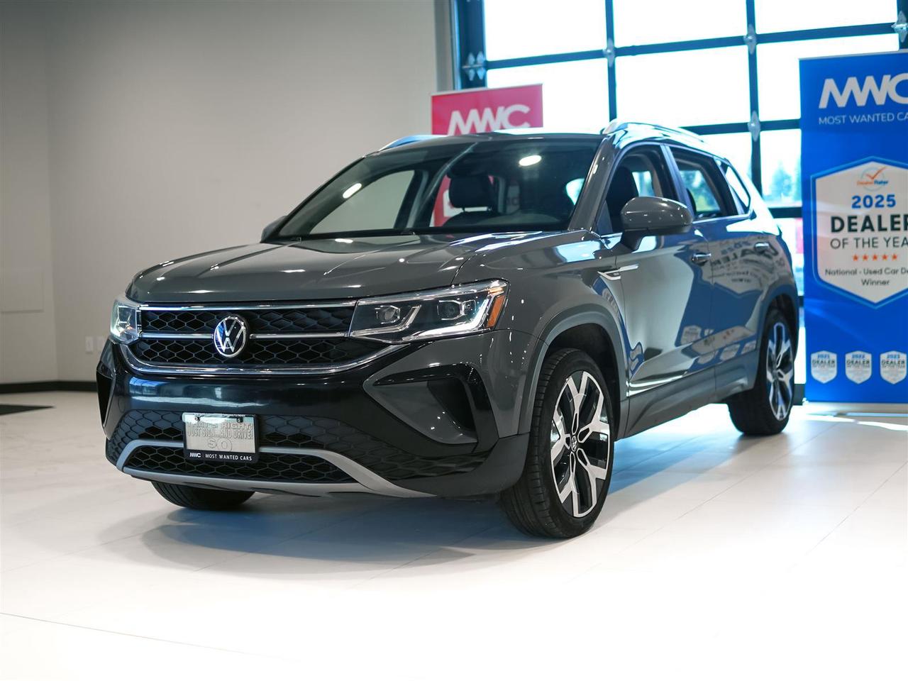 2022 Volkswagen Taos HIGHLINE | AWD | LEATHER | NAV | PANO ROOF | NO ACCIDENTS Photo