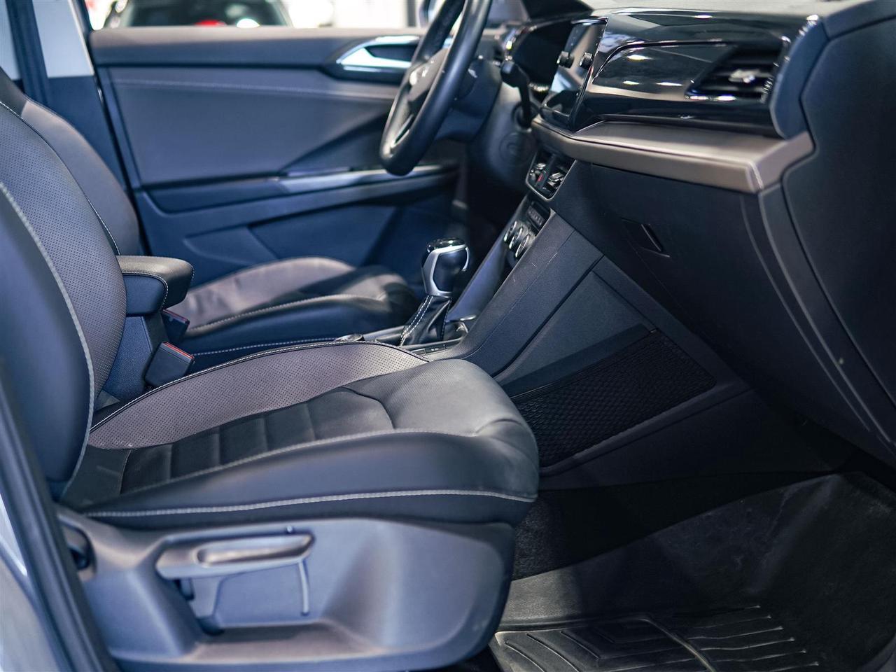 2022 Volkswagen Taos HIGHLINE | AWD | LEATHER | NAV | PANO ROOF | NO ACCIDENTS Photo