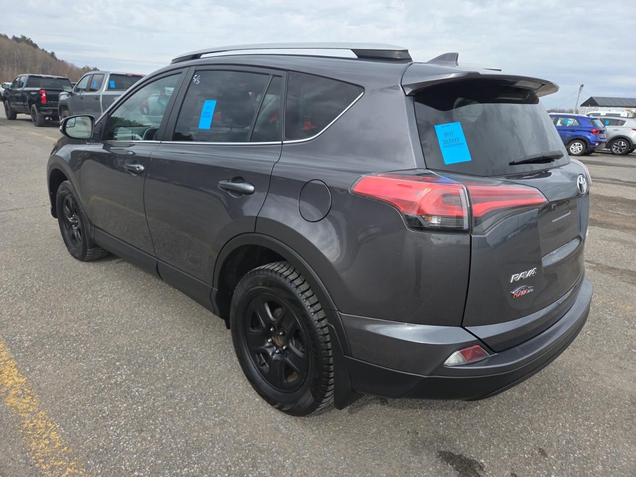 2017 Toyota RAV4 LE | NO ACCIDENTS | HEATED SEATS Photo