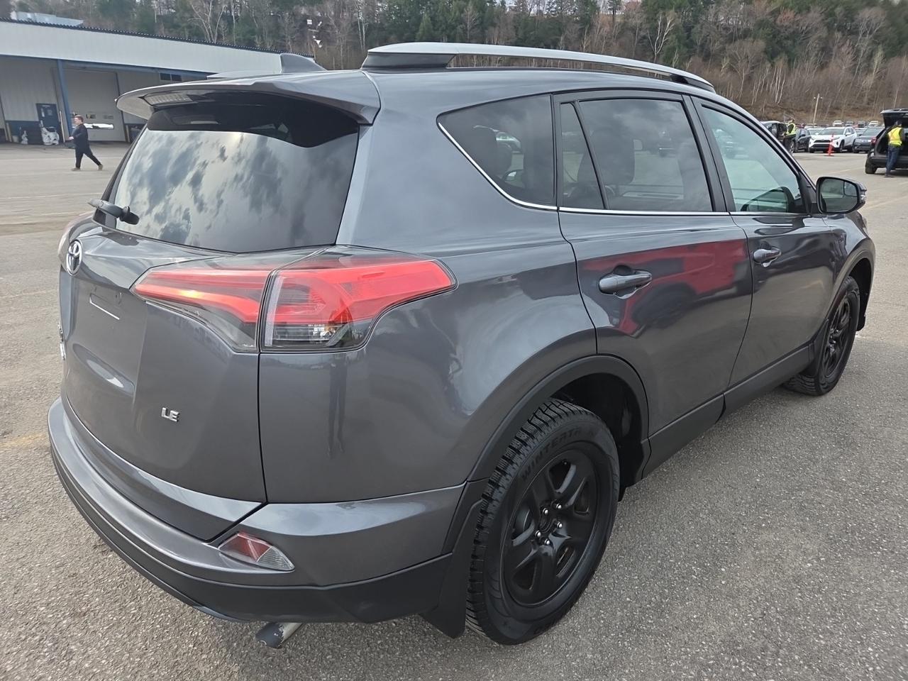 2017 Toyota RAV4 LE | NO ACCIDENTS | HEATED SEATS Photo