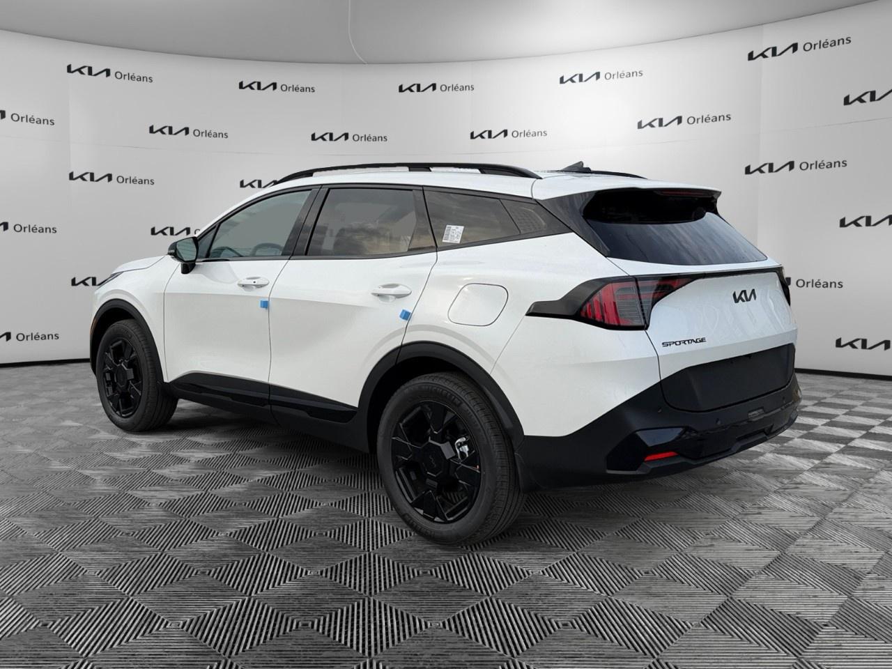2026 Kia Sportage X-line AWD Photo2