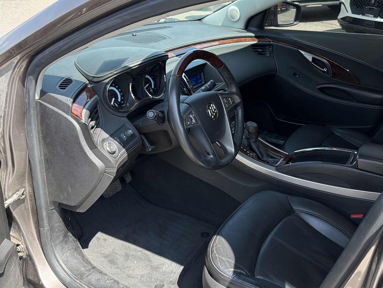 2010 Buick LACROSSE CXS - NO ACCIDENTS - TWO OWNER Photo