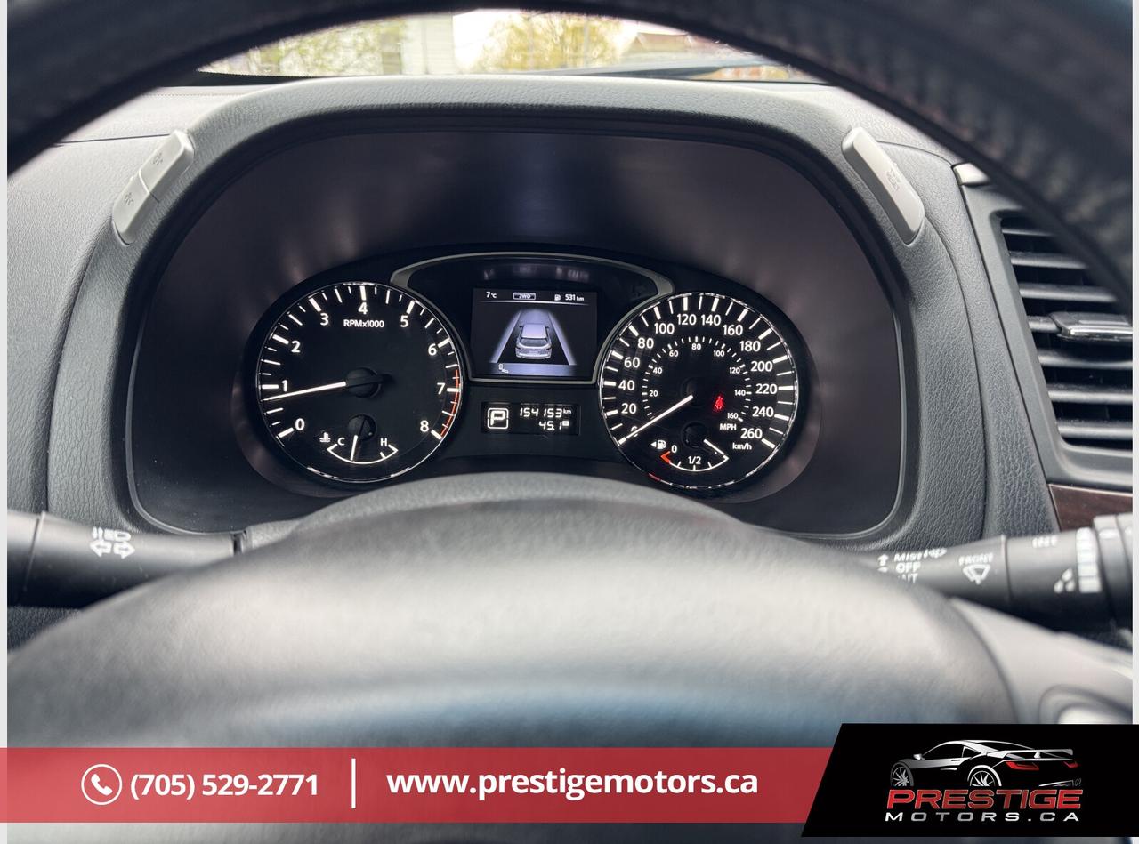 2015 Nissan Pathfinder SL Photo