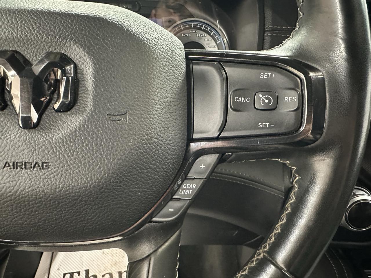 2022 RAM 1500 Limited | POWER RUNNING BOARDS | AIR SUSPENSION Photo9