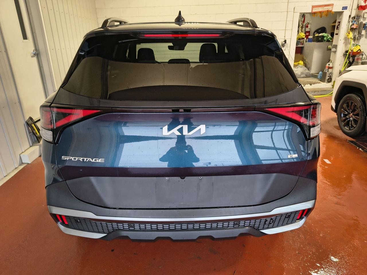 2023 Kia Sportage LX Photo0