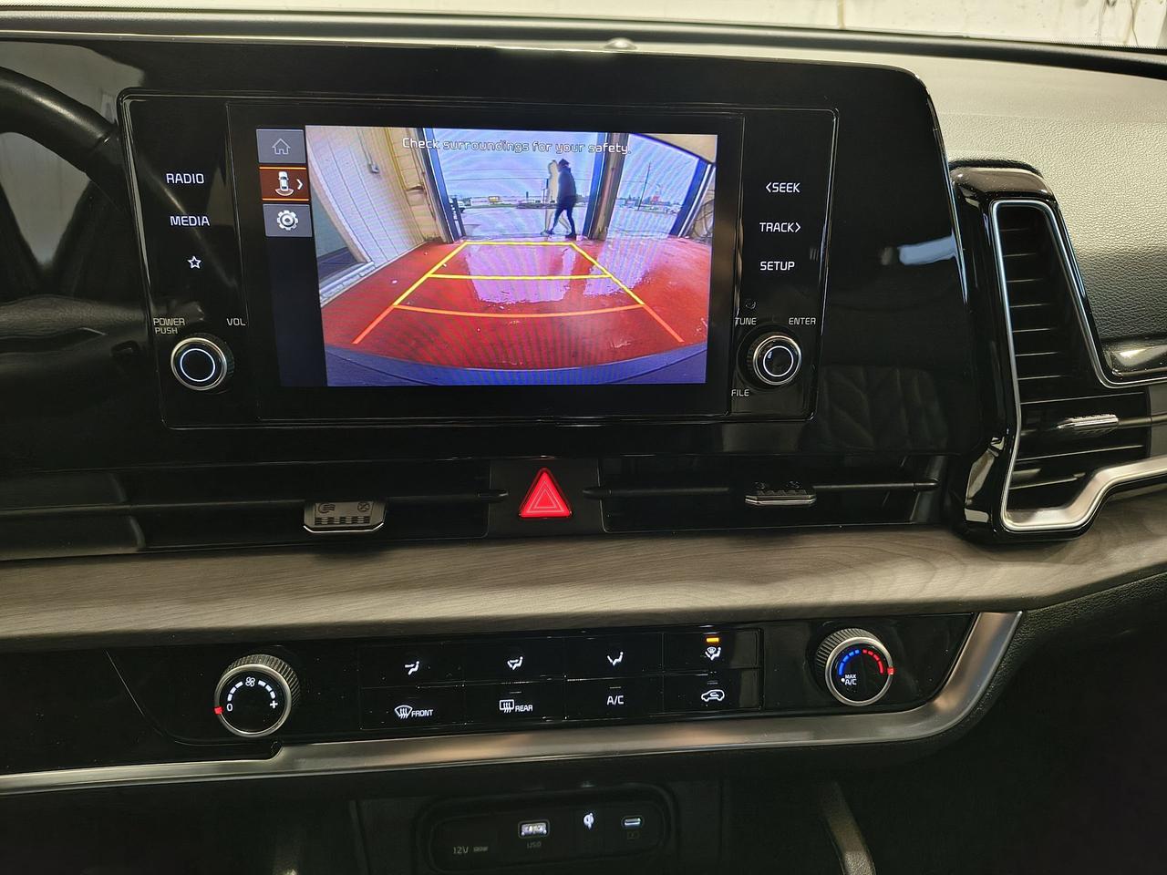 2023 Kia Sportage LX Photo