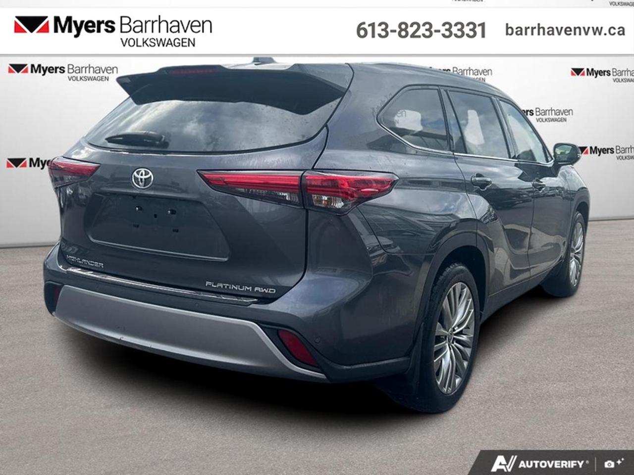 2022 Toyota Highlander Limited  - Sunroof -  Leather Seats Photo4
