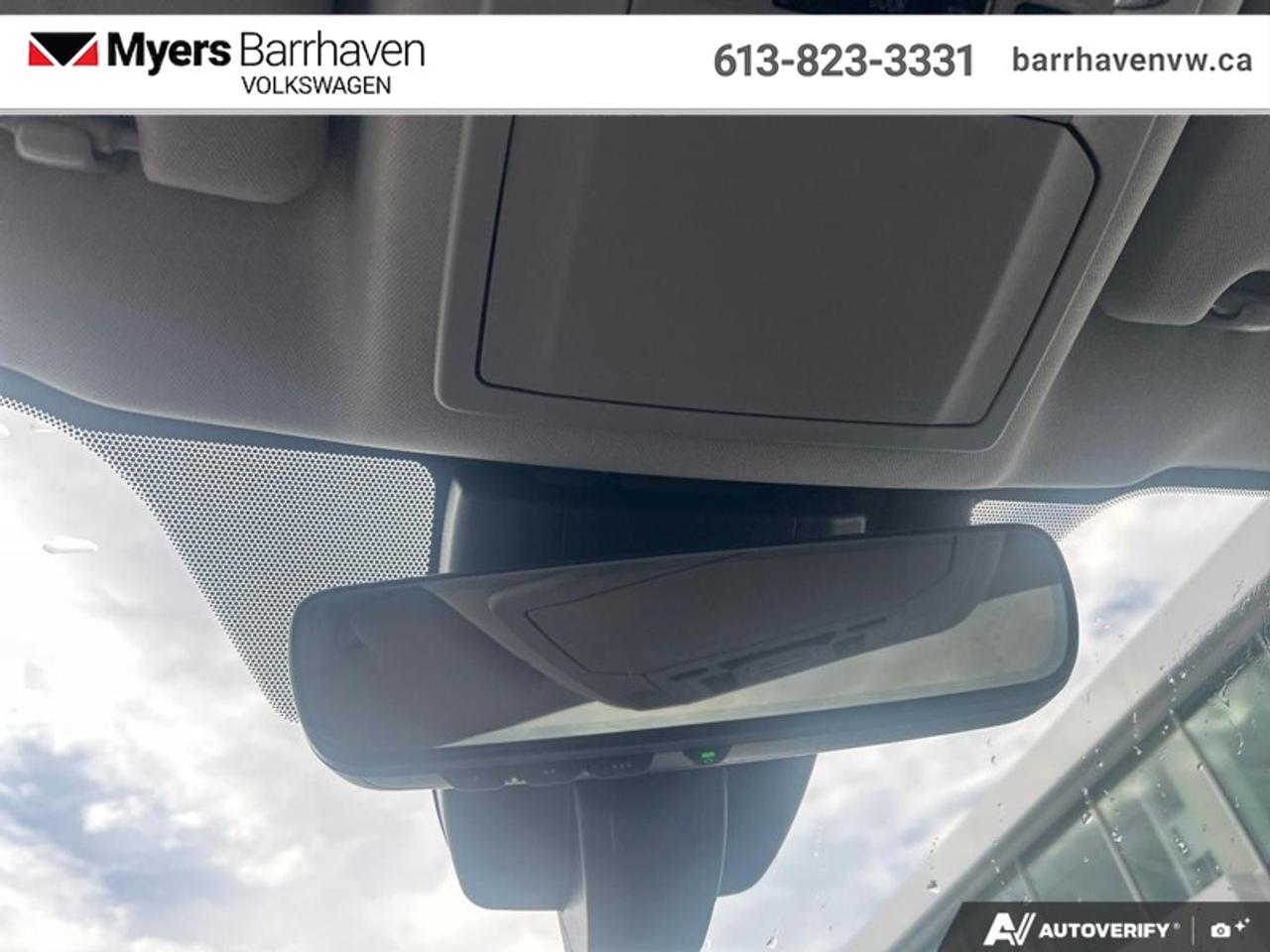 2022 Toyota Highlander Limited  - Sunroof -  Leather Seats Photo
