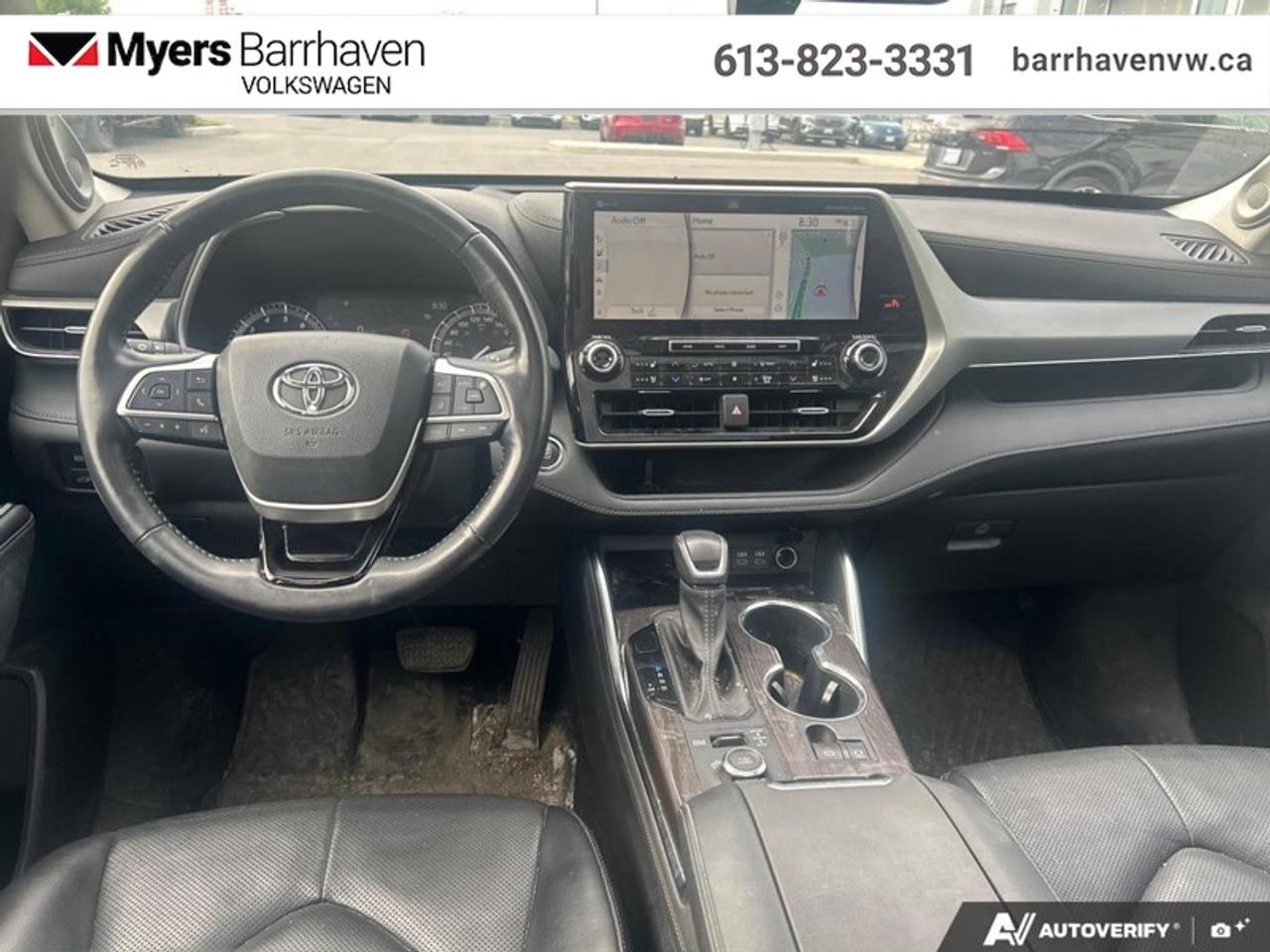 2022 Toyota Highlander Limited  - Sunroof -  Leather Seats Photo