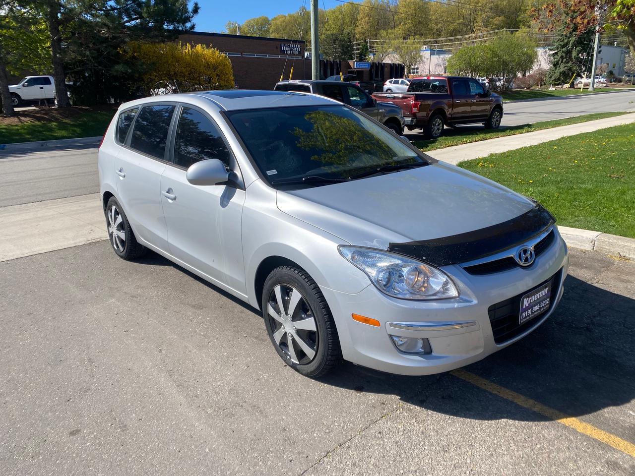 2010 Hyundai Elantra Touring GLS Sport Photo