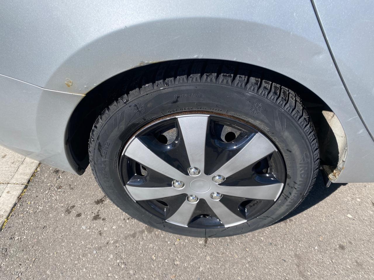 2010 Hyundai Elantra Touring GLS Sport Photo