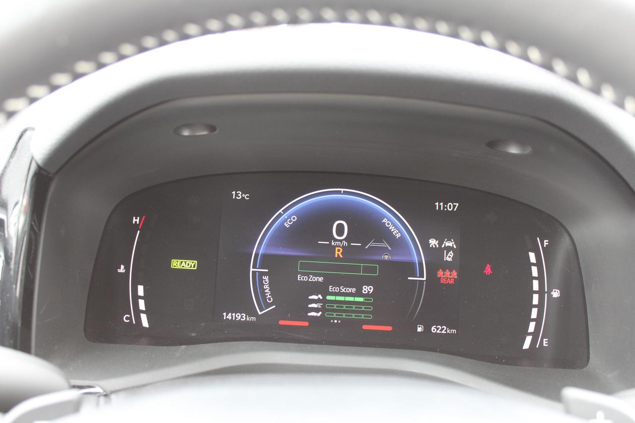 2025 Toyota Camry SE Photo