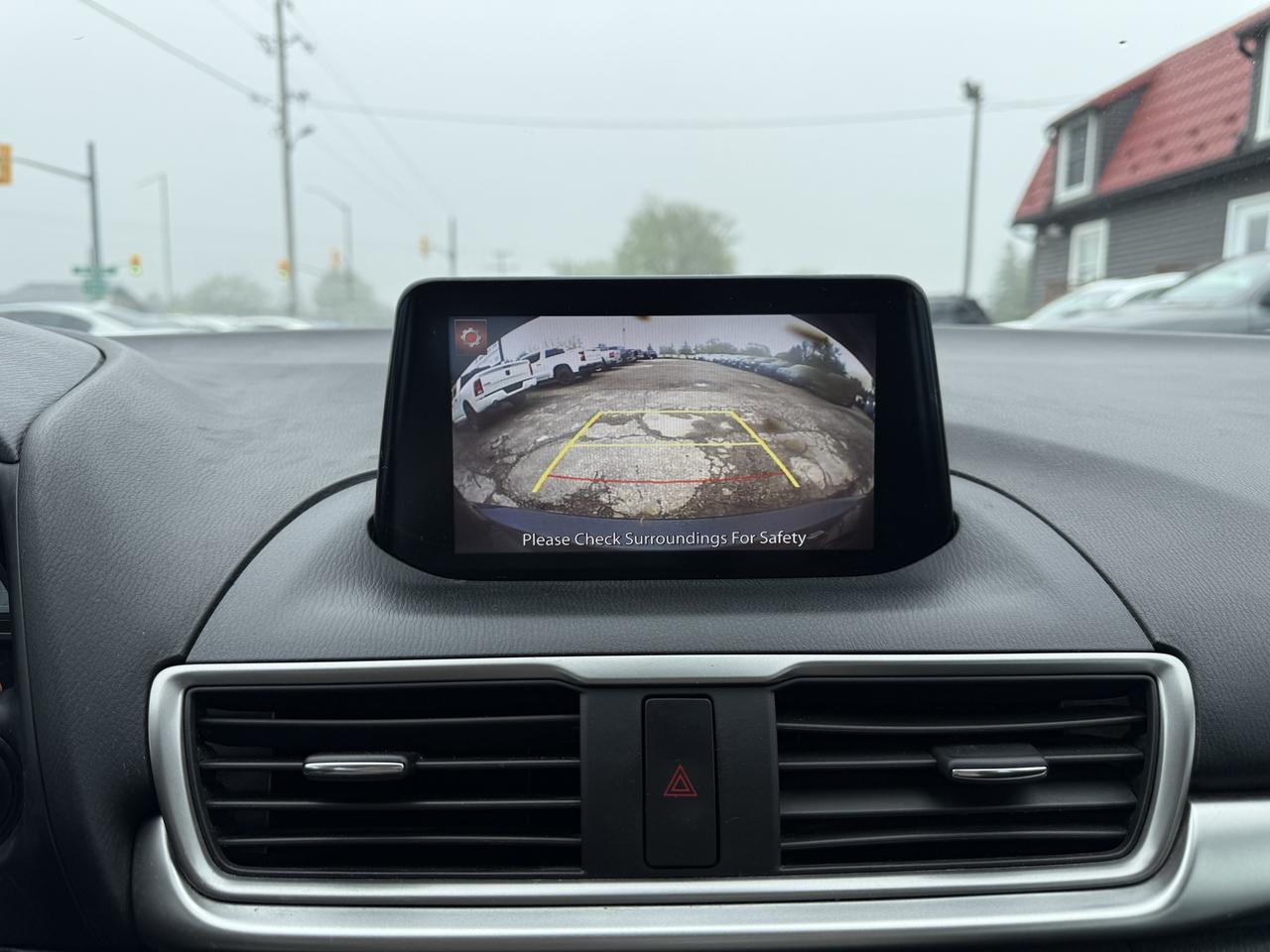 2018 Mazda MAZDA3 GX AUTO Photo