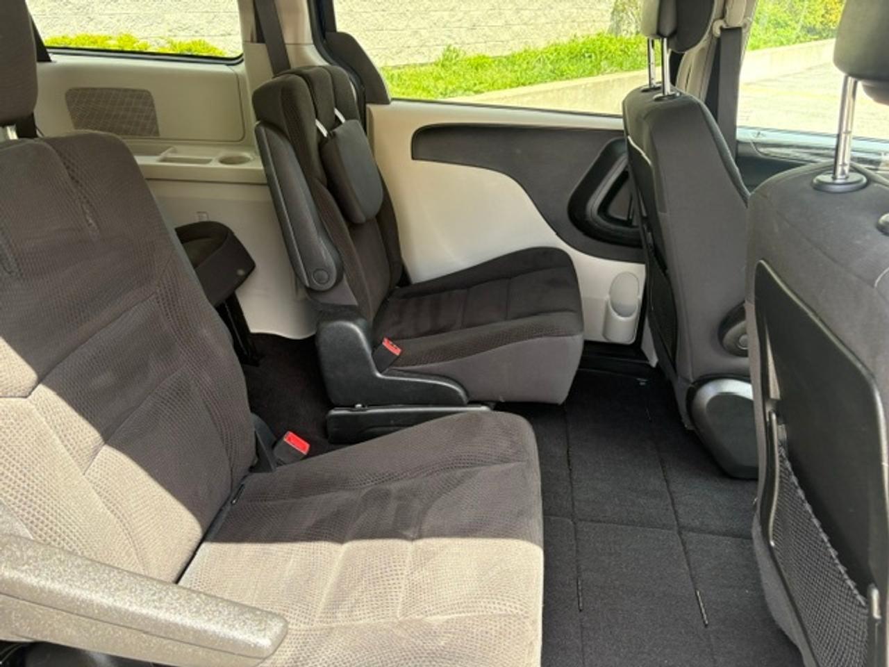 2017 Dodge Grand Caravan SXT **ONLY 57KM-FULL STOW N GO-1 OWNER-NO ACCIDENTS** Photo