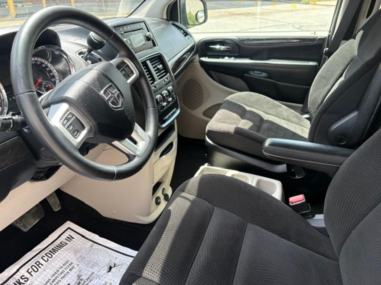 2017 Dodge Grand Caravan SXT **ONLY 57KM-FULL STOW N GO-1 OWNER-NO ACCIDENTS** Photo