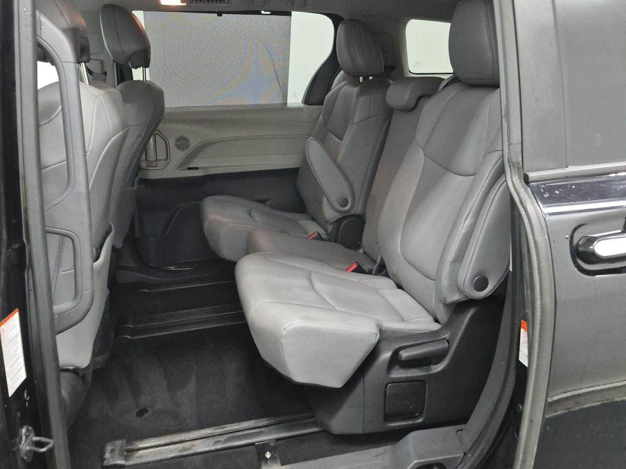 2022 Toyota Sienna XLE HYBRID |8 PASS|NO ACCIDENT|WOOD TRIM|SUNROOF| Photo2