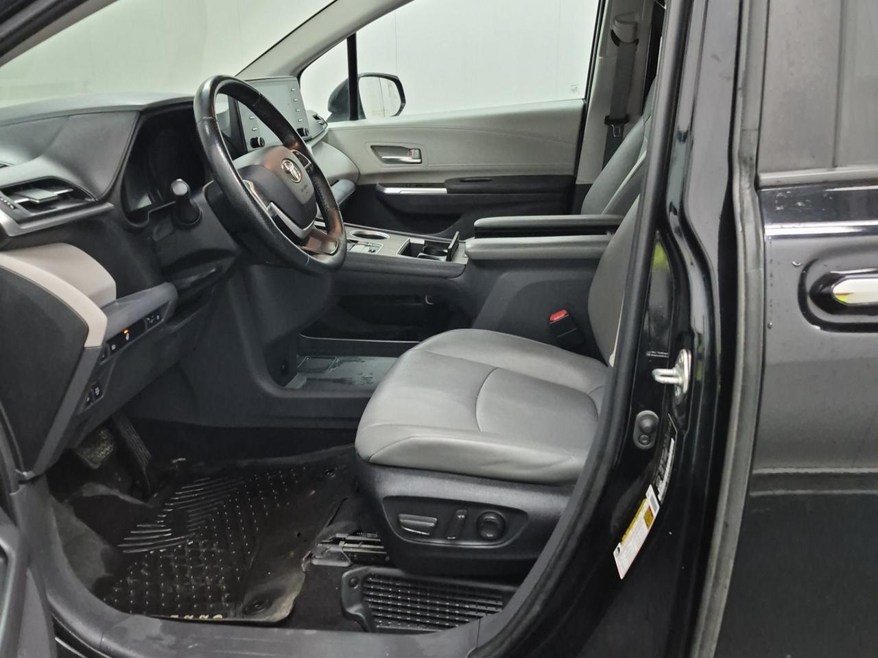 2022 Toyota Sienna XLE HYBRID |8 PASS|NO ACCIDENT|WOOD TRIM|SUNROOF| Photo