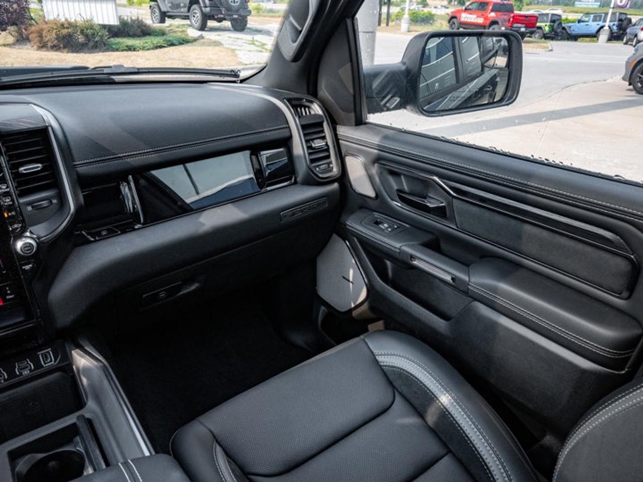 2025 RAM 1500 SPORT Photo