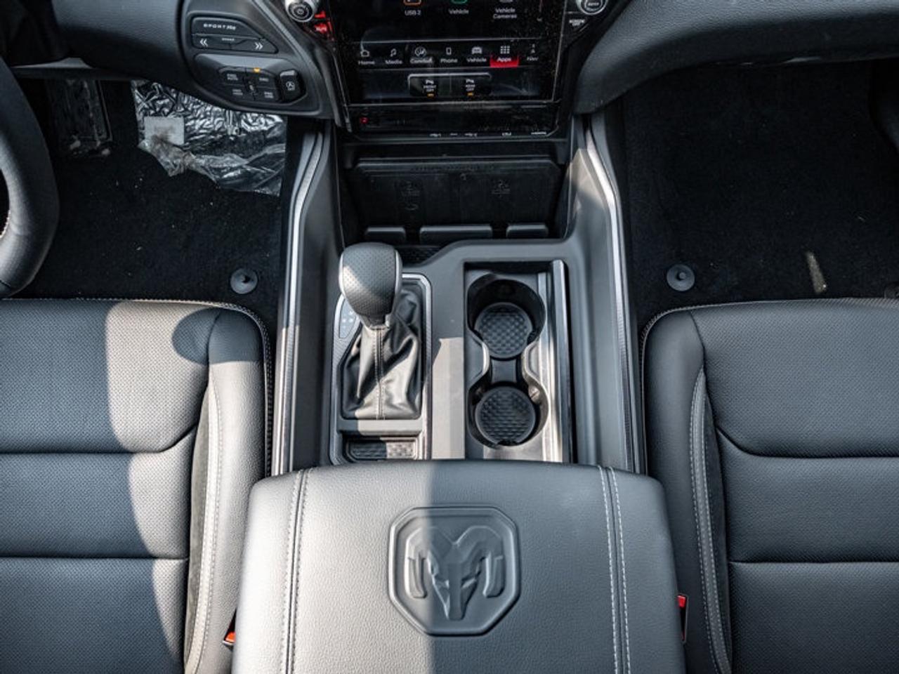 2025 RAM 1500 SPORT Photo