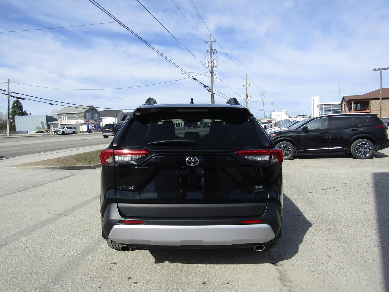 2022 Toyota RAV4 TRAIL Photo