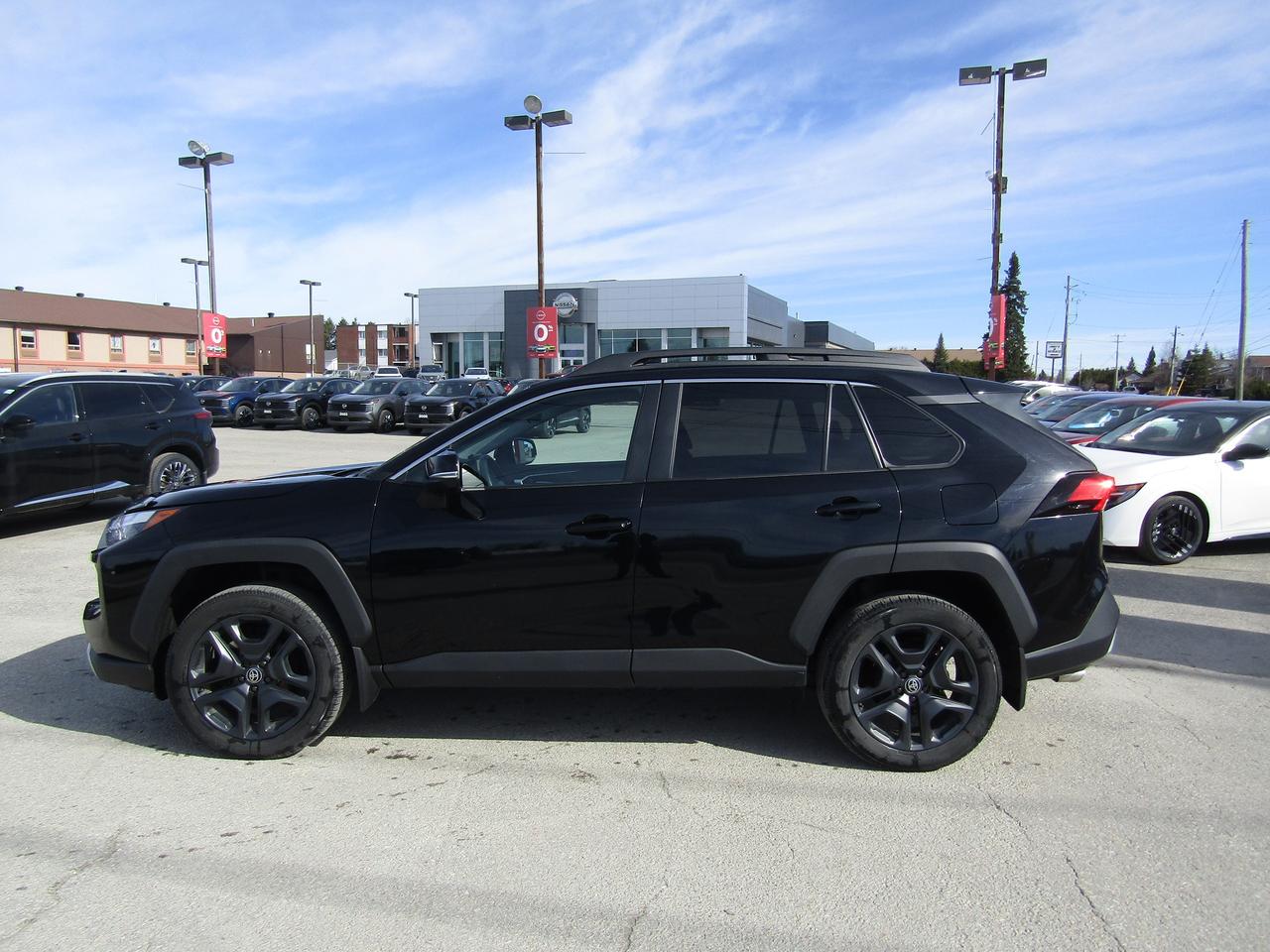 2022 Toyota RAV4 TRAIL Photo3